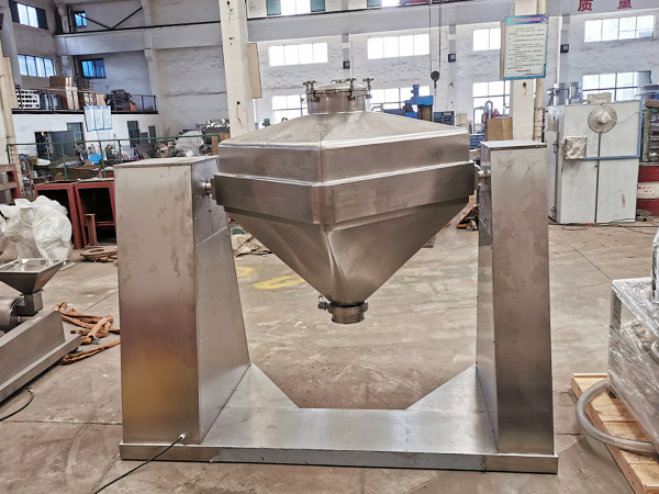 方錐混合機